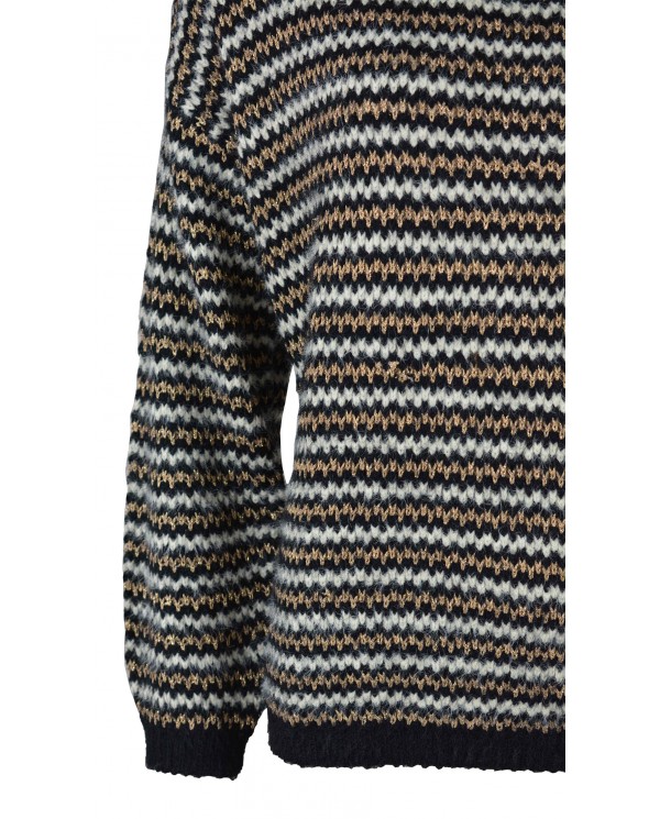 Pull Molly Bracken Pull Molly Bracken