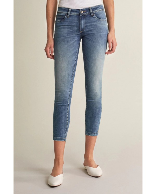 Jean's push up wonder capri Jean's push up wonder capri